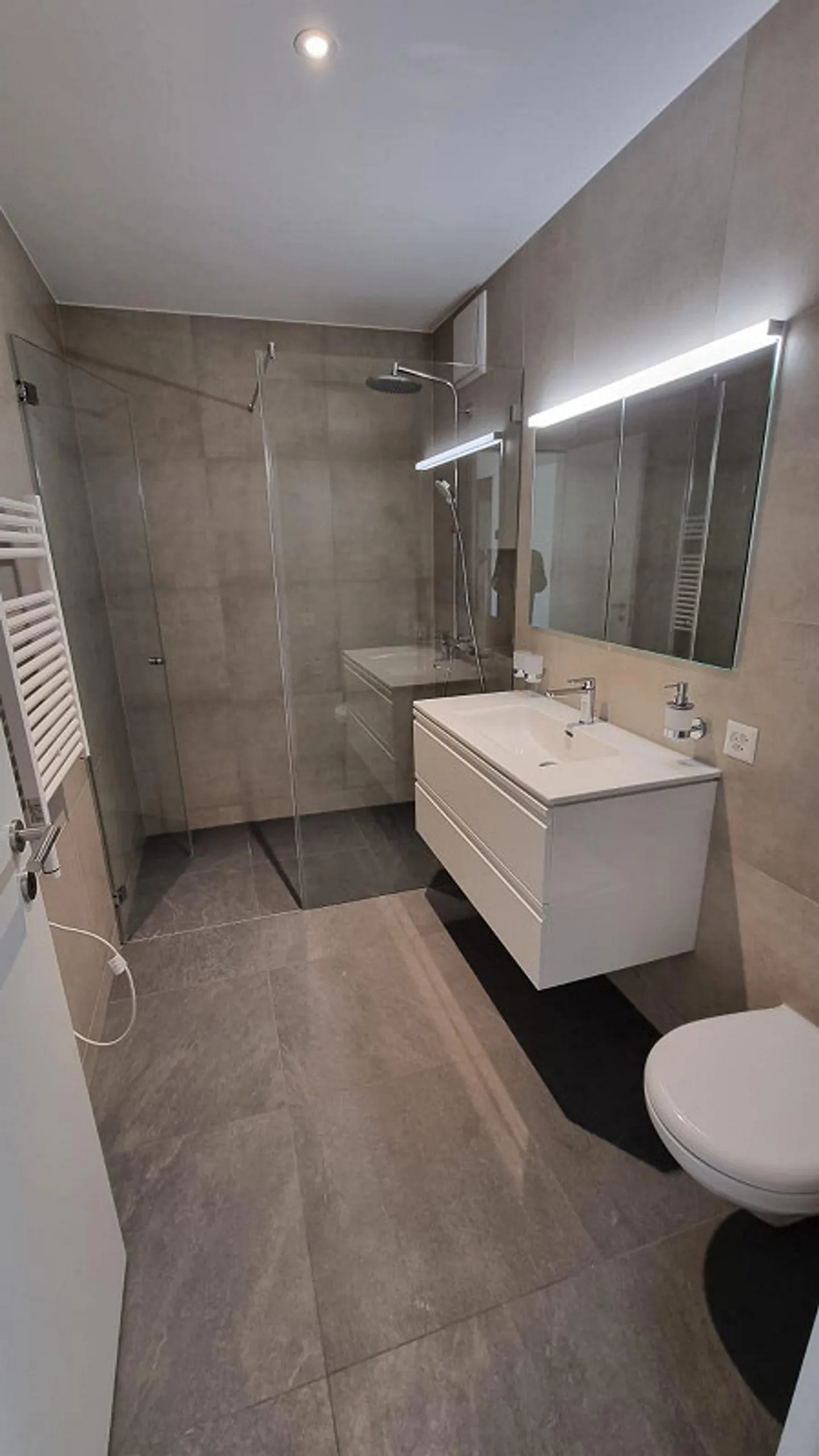 Moderne 3,5-Zimmer-Wohnung in neuem Bau in Binningen (Basel) - Foto 6 von 10