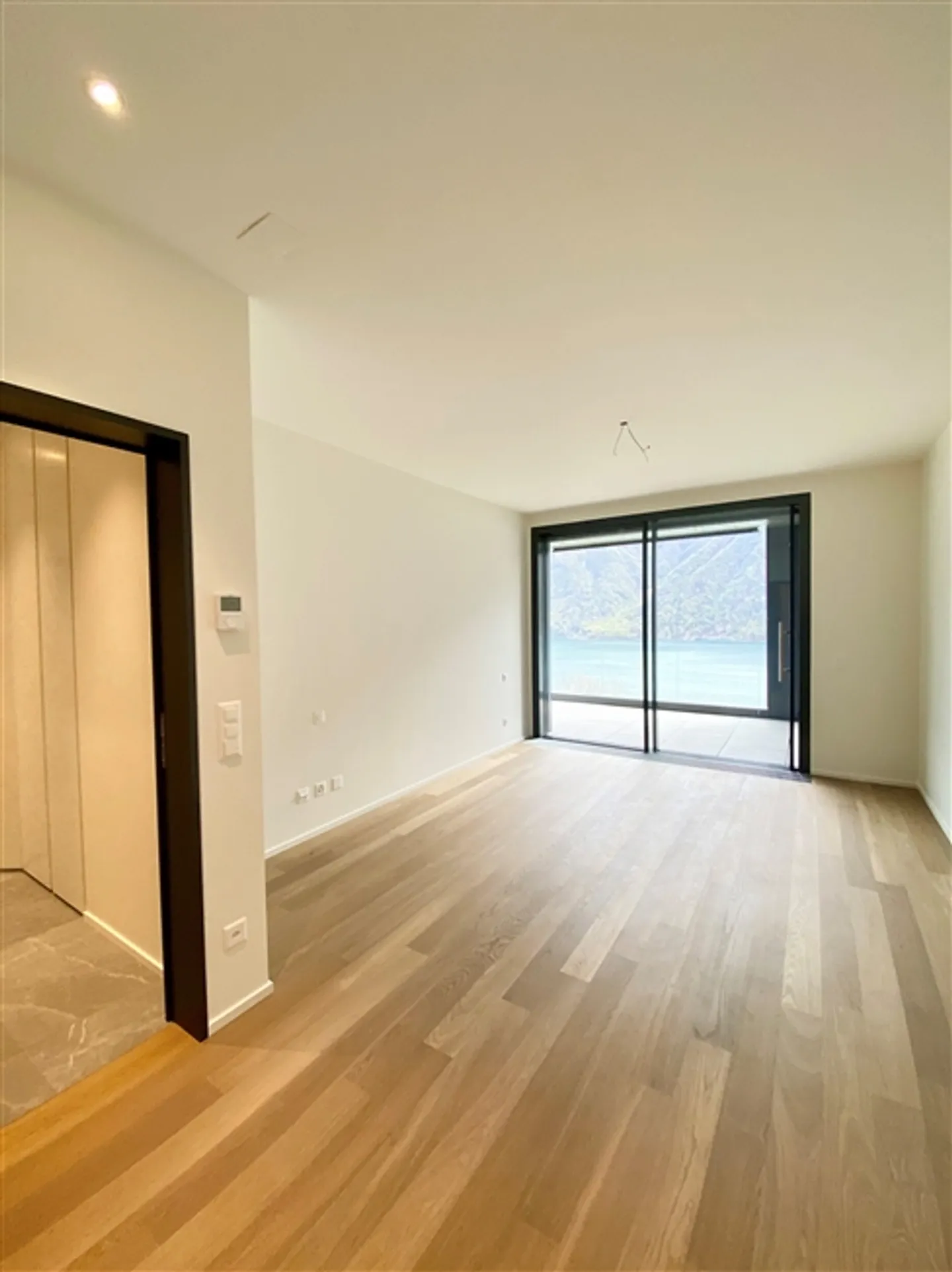 Penthouse for sale in Lugano, Switzerland - Photo 7 of 9