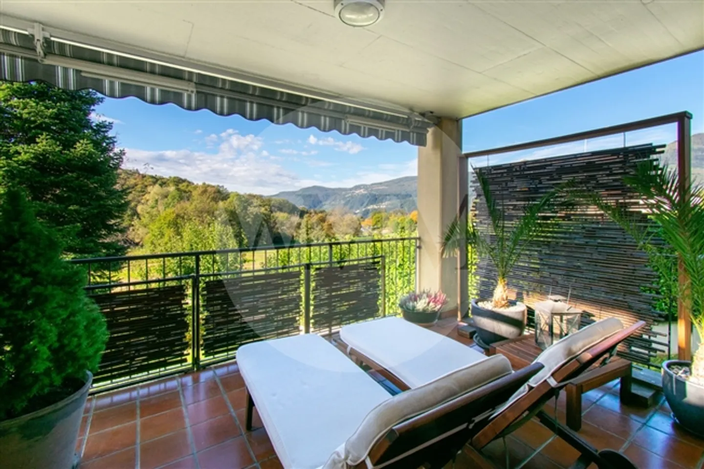 SPACIOUS DUPLEX WITH BEAUTIFUL OPEN VIEW - Photo 2 of 13