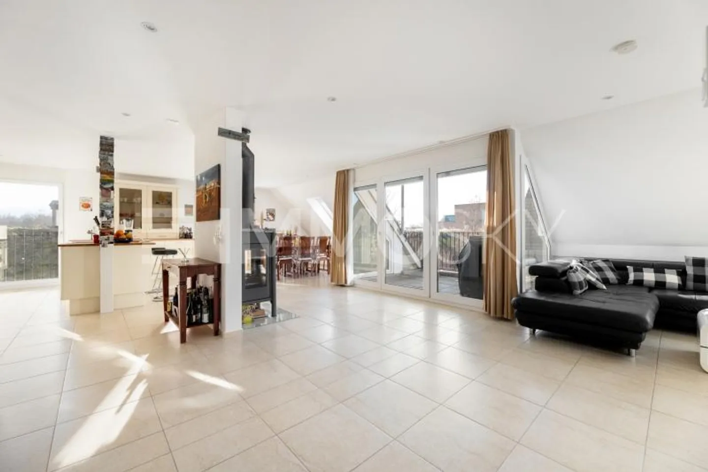 Miracle d'espace avec beaucoup de place pour toute la famille - Votre nouvelle maison? - Photo 6 sur 7