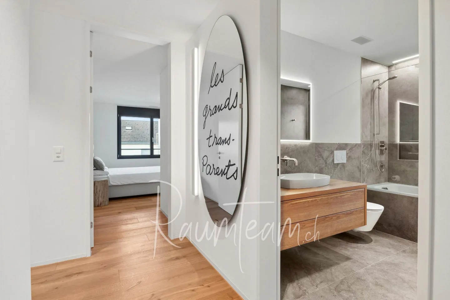 Hell und stylisch: Neuwertige 3.5 Zimmer-Wohnung - Foto 1 von 14