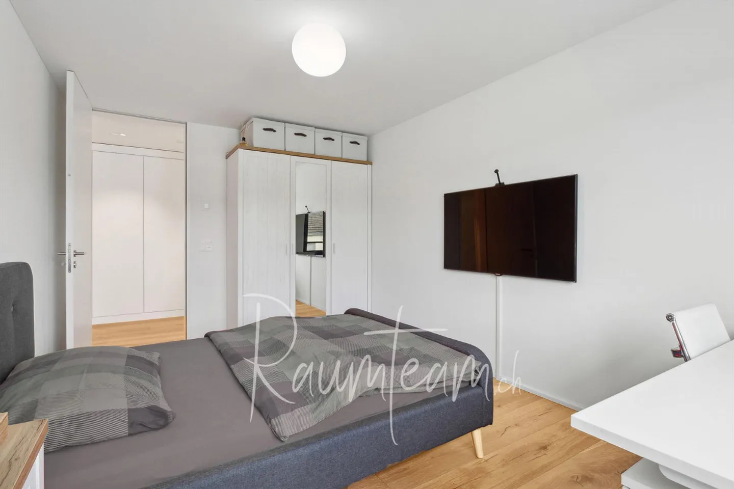 Hell und stylisch: Neuwertige 3.5 Zimmer-Wohnung - Foto 6 von 14