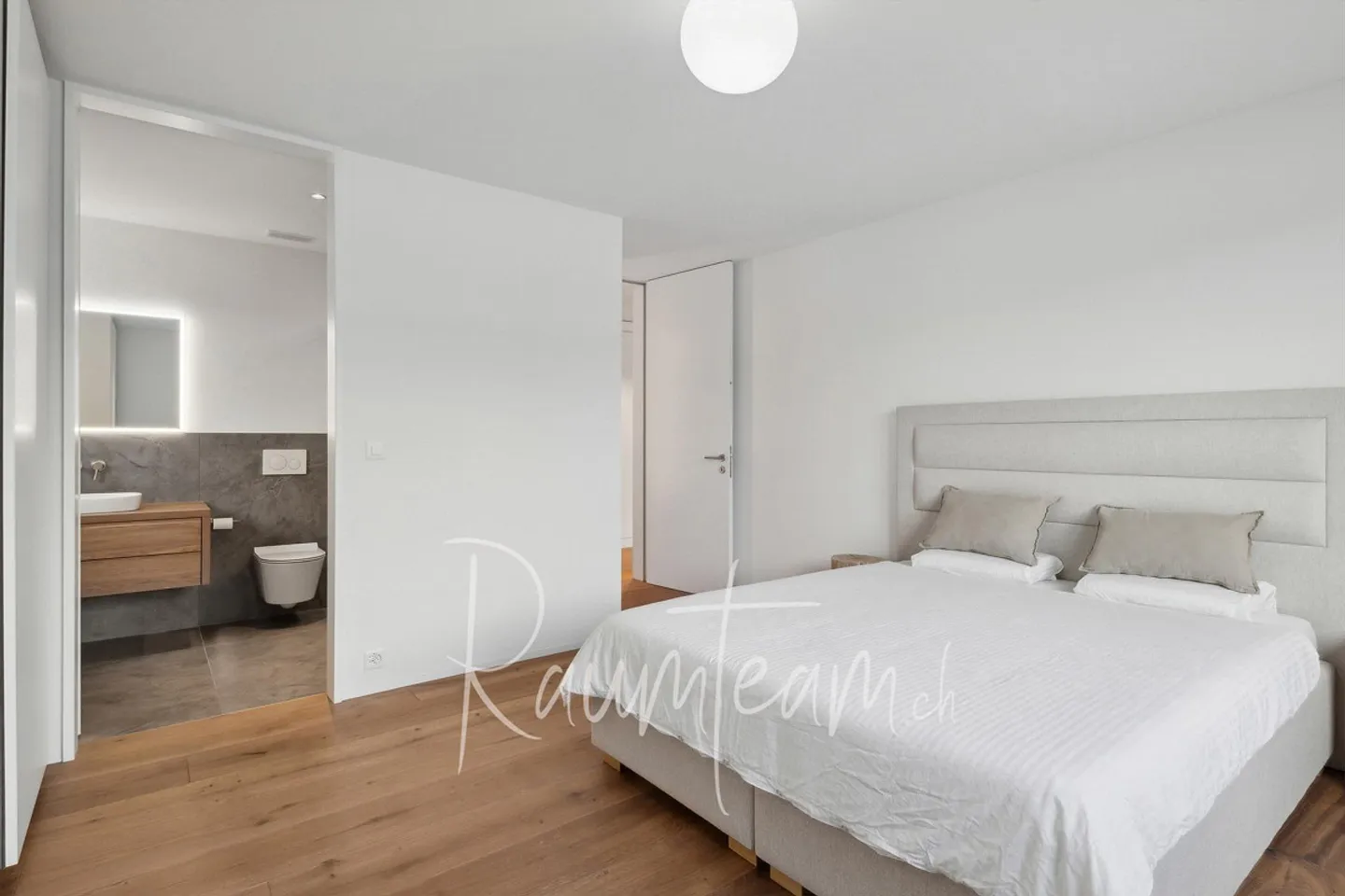Hell und stylisch: Neuwertige 3.5 Zimmer-Wohnung - Foto 10 von 14