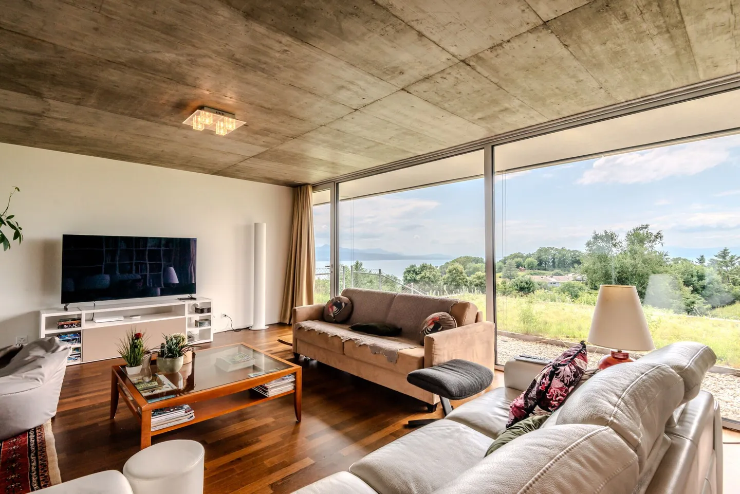 Spacious contemporary 6.5-room apartment with patio - approx. 208 m² living space - Photo 5 of 19