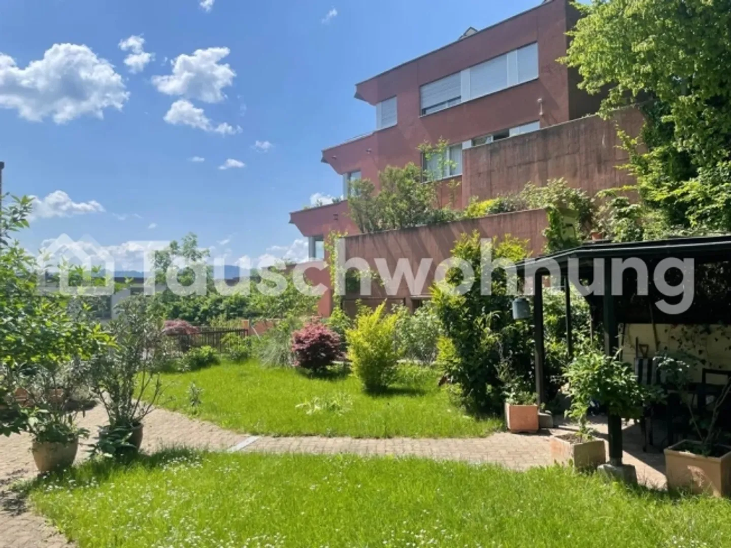 Grosszügige Wohnung mit Garten - Foto 2 von 3