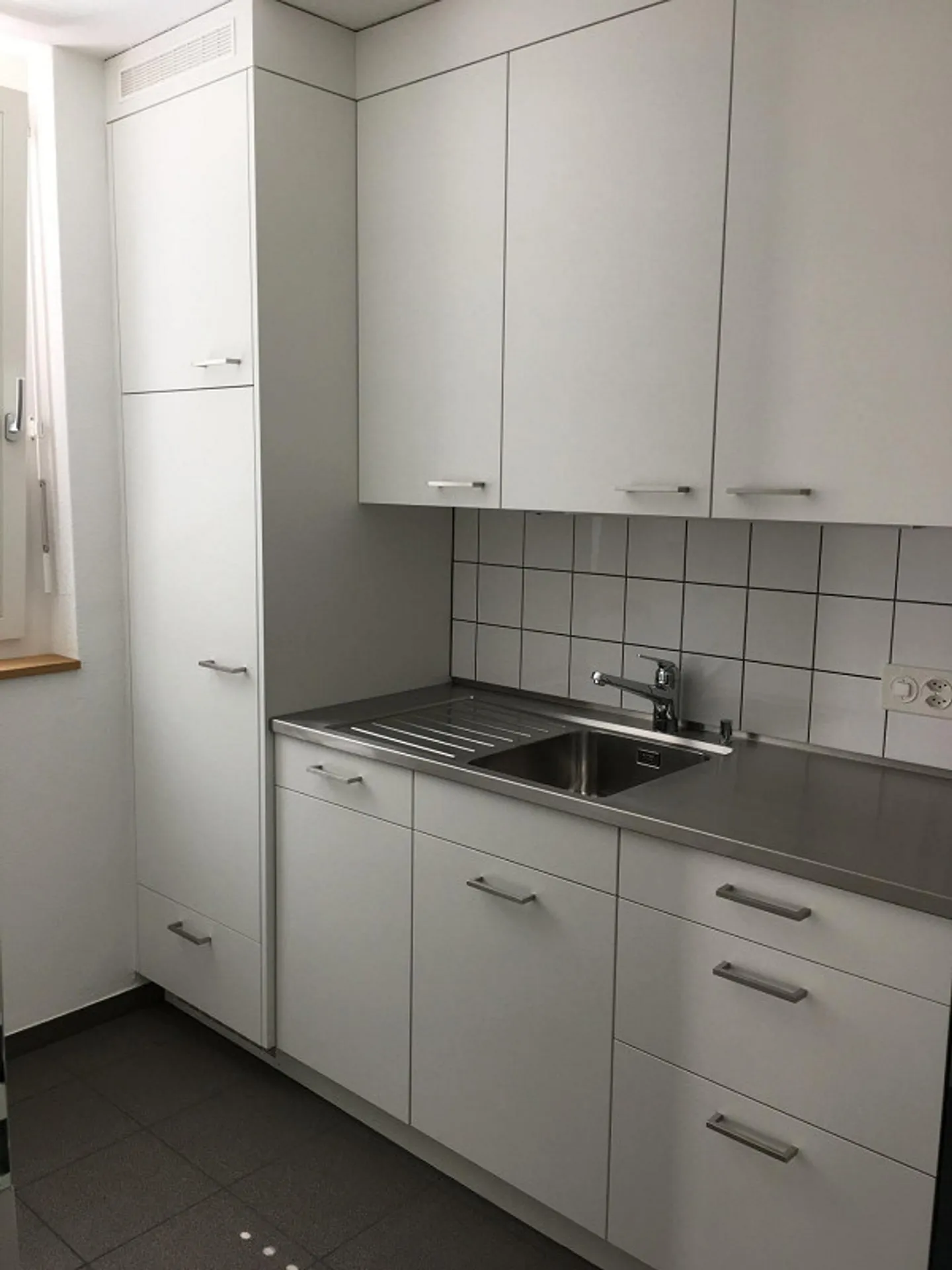 Cozy 1.5-room apartment on the ground floor - Photo 3 of 9