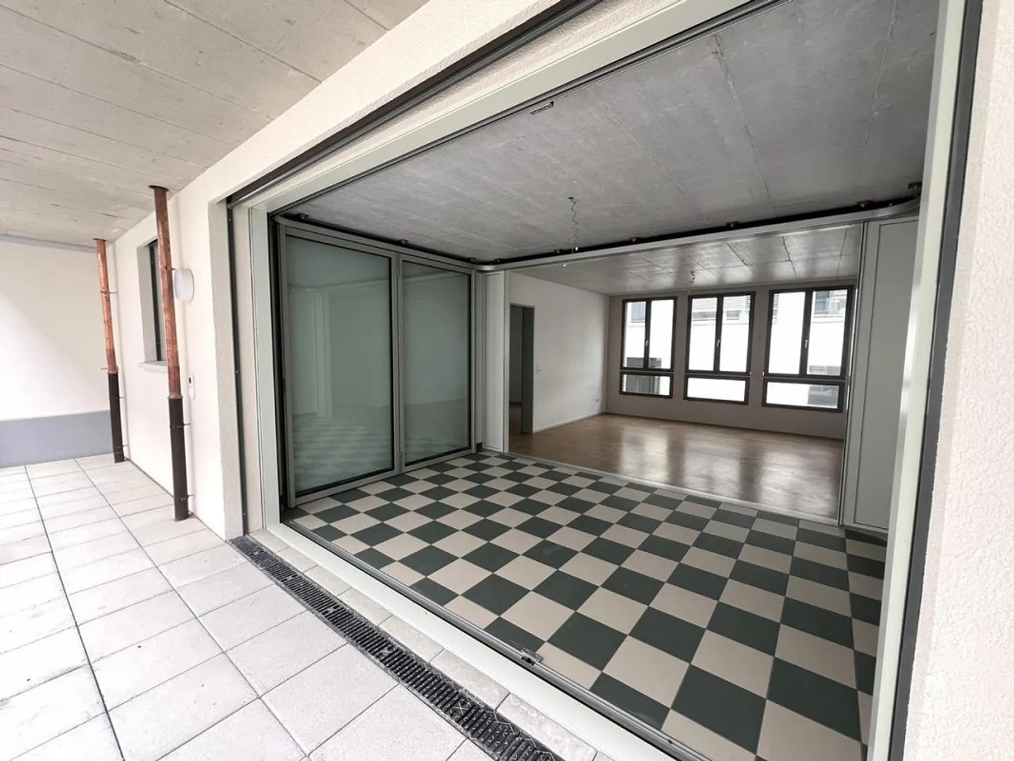 Modernes 3.5-Zimmer-Apartment - Foto 1 von 10