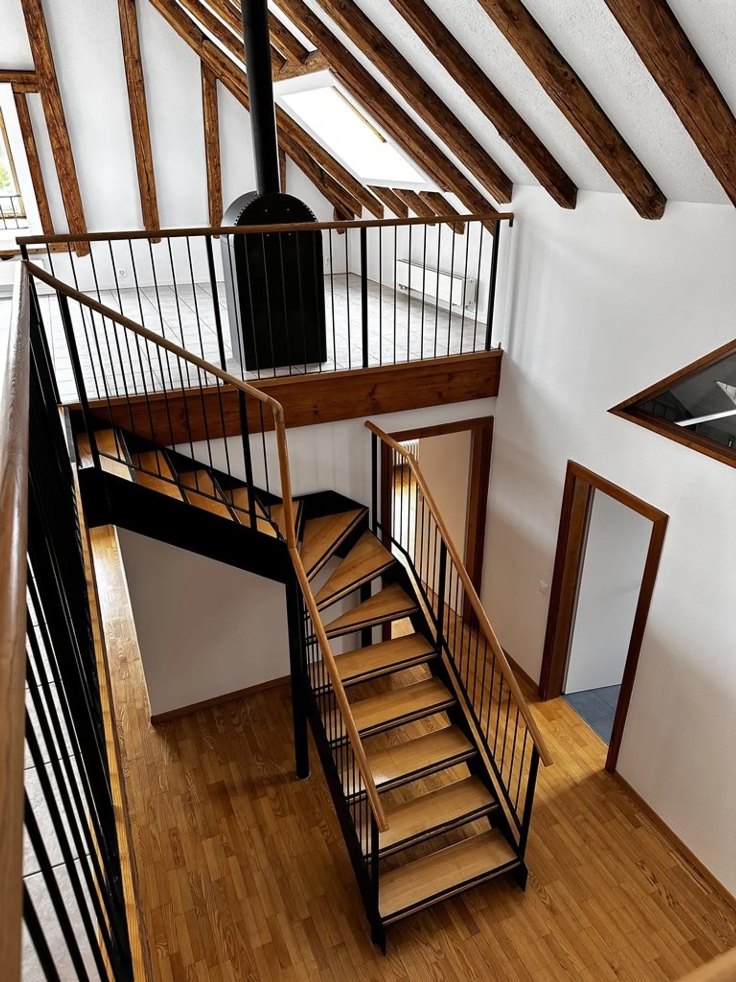 WUNDERSCHÖNE WOHNUNG ZU VERMIETEN IM STADTZENTRUM - Foto 4 von 11