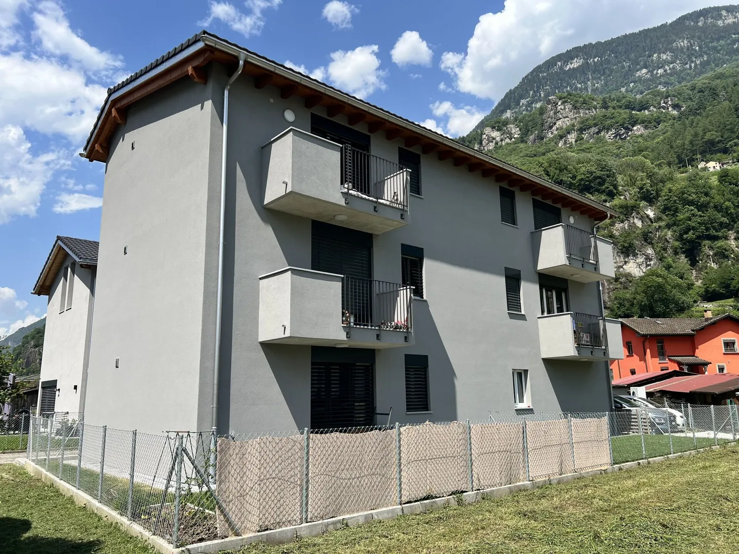 Mehrfamilienhaus in Cresciano - Foto 11 von 12