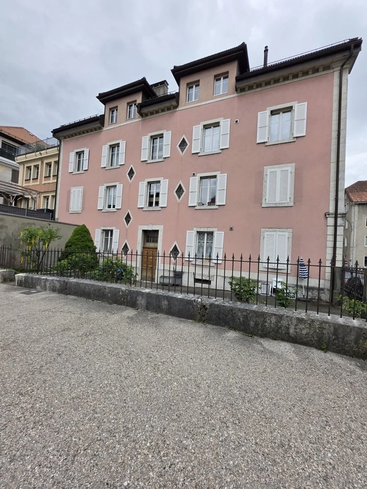 WUNDERSCHÖNE WOHNUNG ZU VERMIETEN IM STADTZENTRUM - Foto 10 von 11