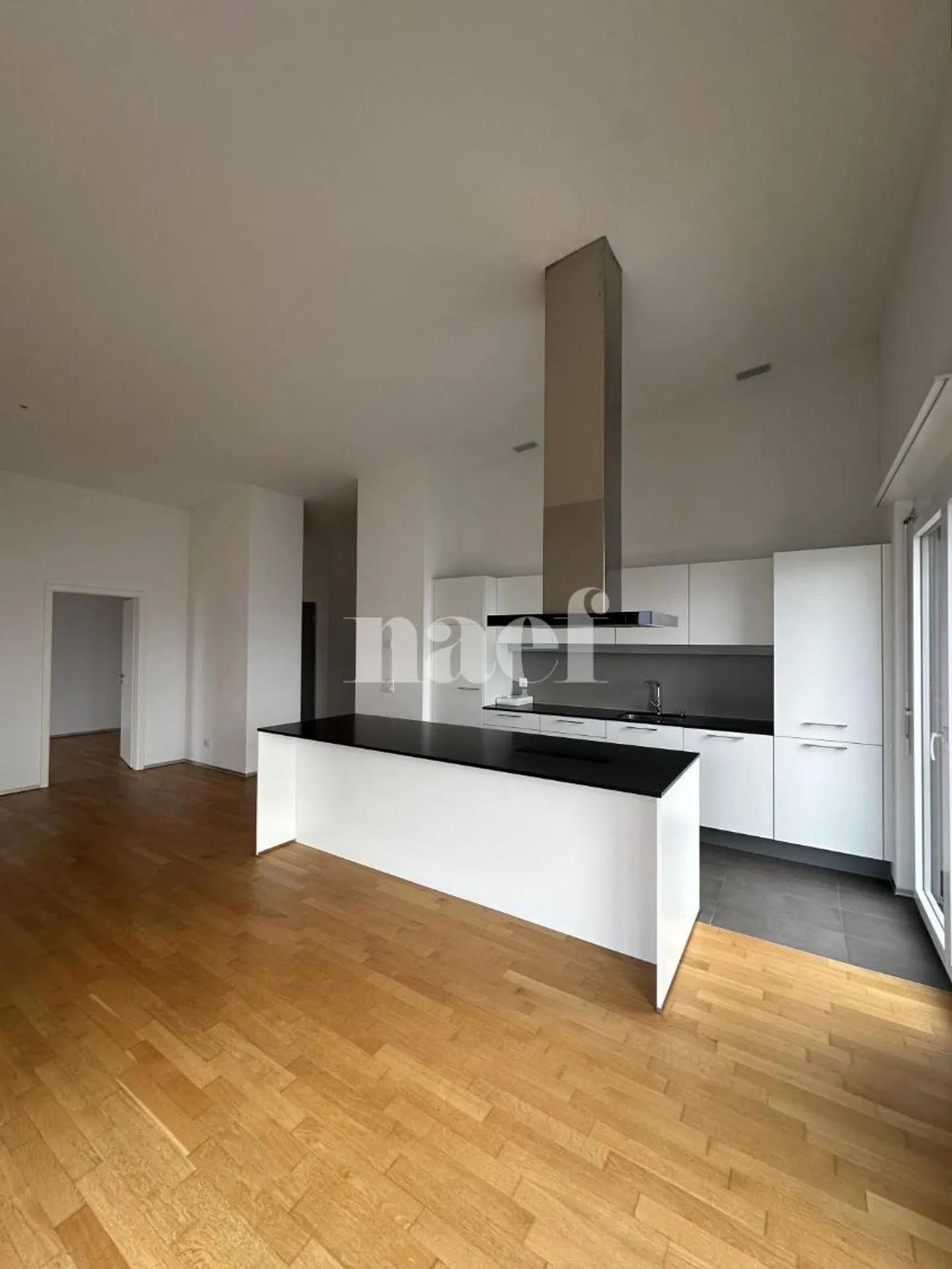 Modernes Attikawohnung mit Terrasse - Foto 2 von 6
