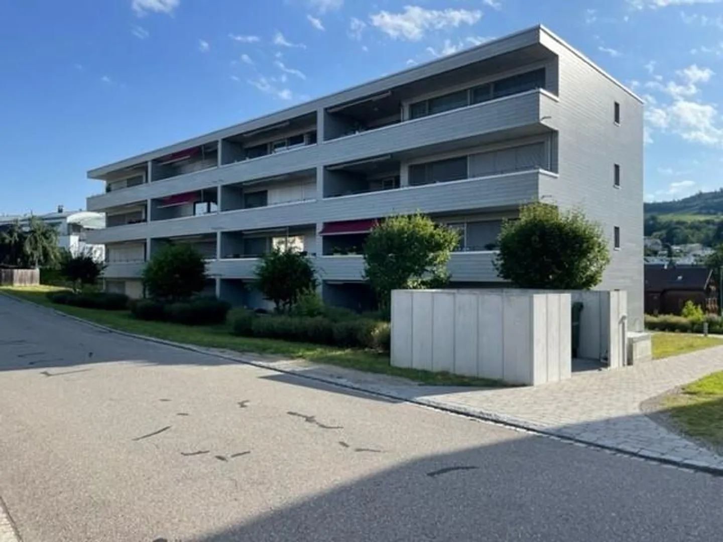 Moderne Wohnung mit grosszügigem Balkon - Foto 1 von 8