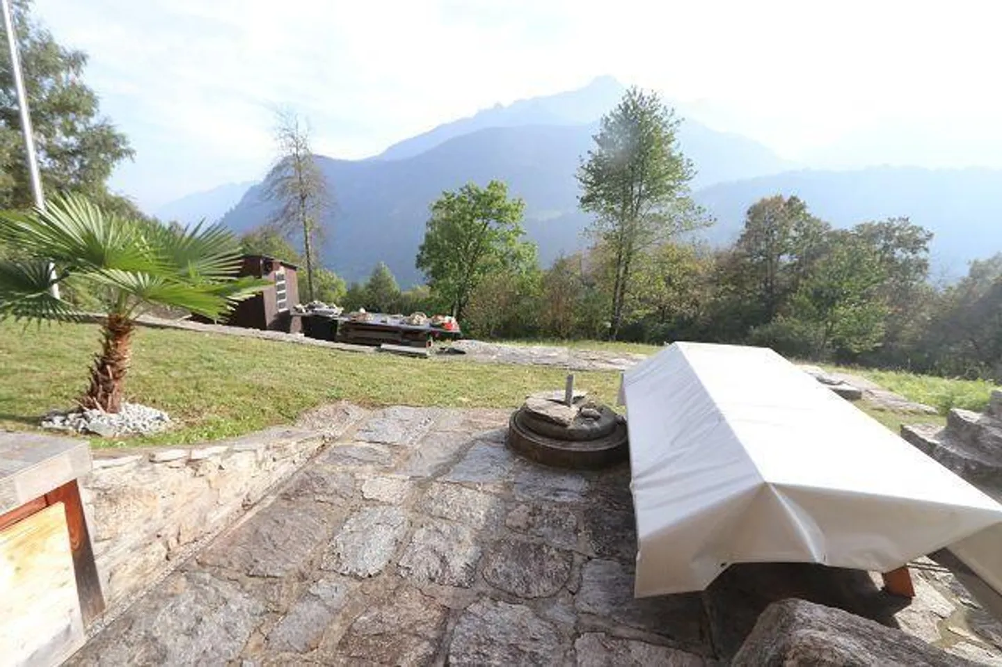 «3 1/2-Zimmer-Rustico an Alleinlage an sehr ruhiger, sonniger Aussichtslage / rustico di 3 locali da sola» - Foto 14 von 36