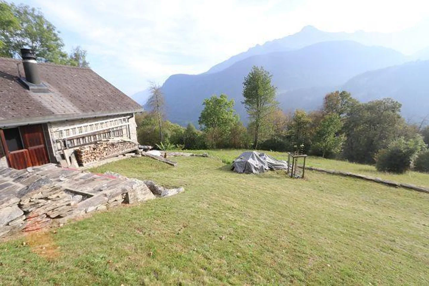 «3 1/2-Zimmer-Rustico an Alleinlage an sehr ruhiger, sonniger Aussichtslage / rustico di 3 locali da sola» - Foto 20 von 36