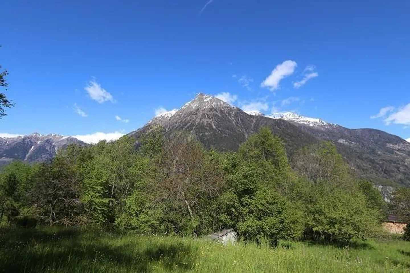 Casa patriziale con grande giardino e vista - Foto 2 di 37