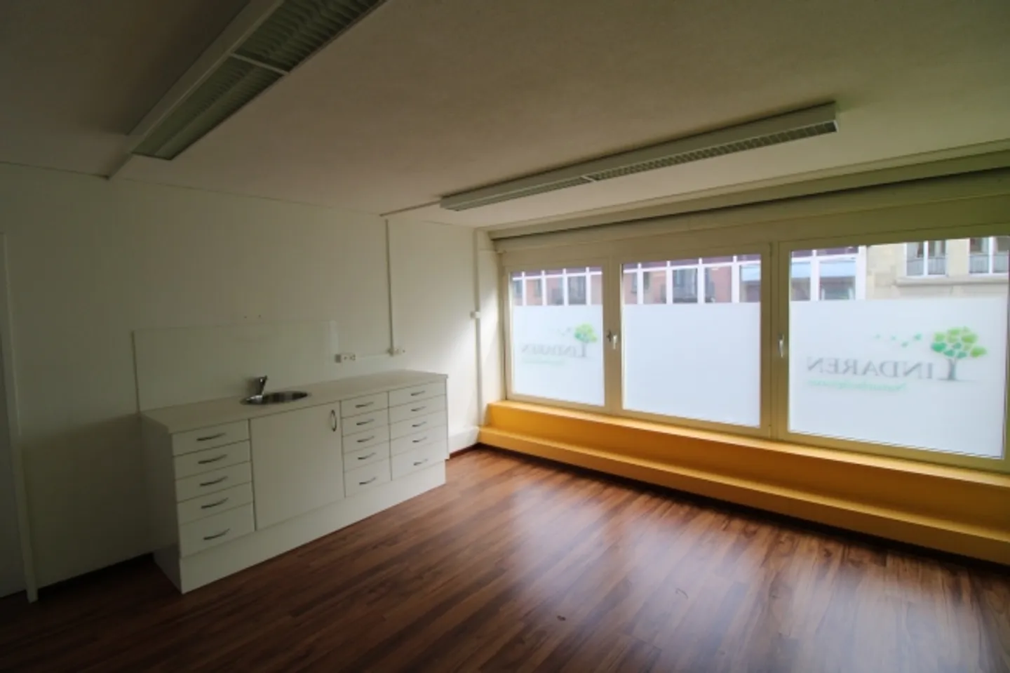 Interim Use until 30.06.2026 in a Central Location in Lucerne - Photo 2 of 9