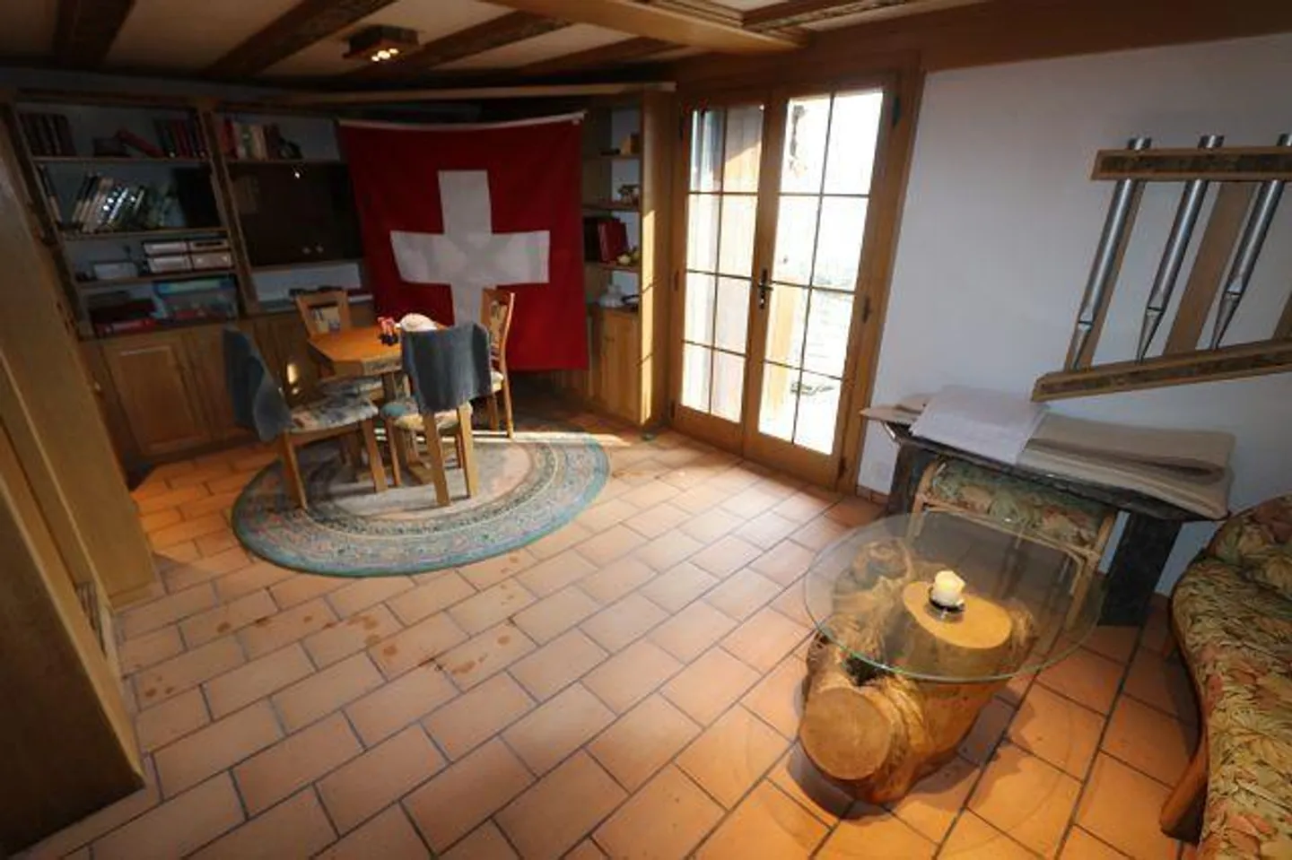 «3 1/2-Zimmer-Rustico an Alleinlage an sehr ruhiger, sonniger Aussichtslage / rustico di 3 locali da sola» - Foto 4 von 36