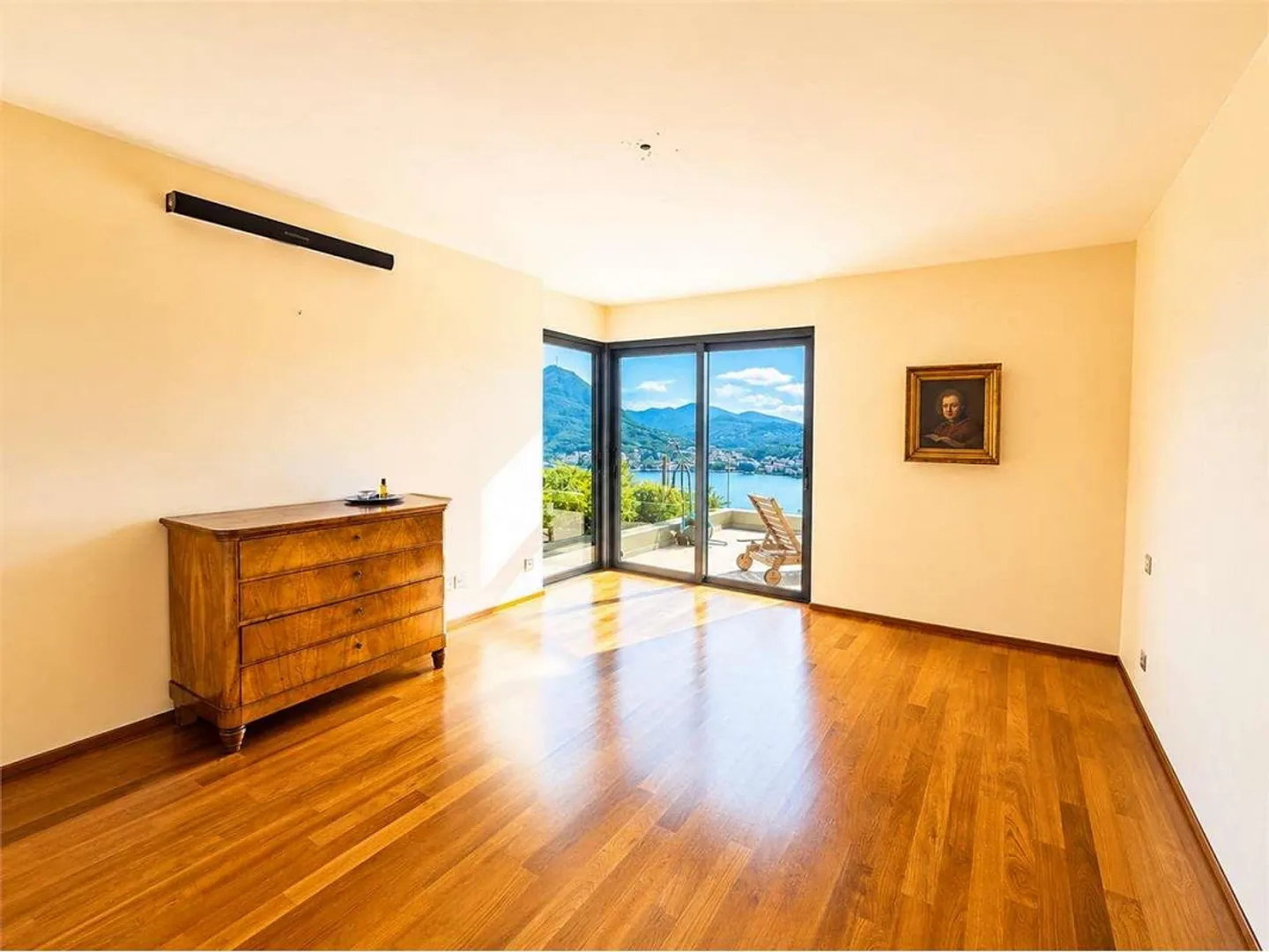 Attico esclusivo con giardino sul tetto e vista panoramica sul lago di Lugano - Foto 6 di 12