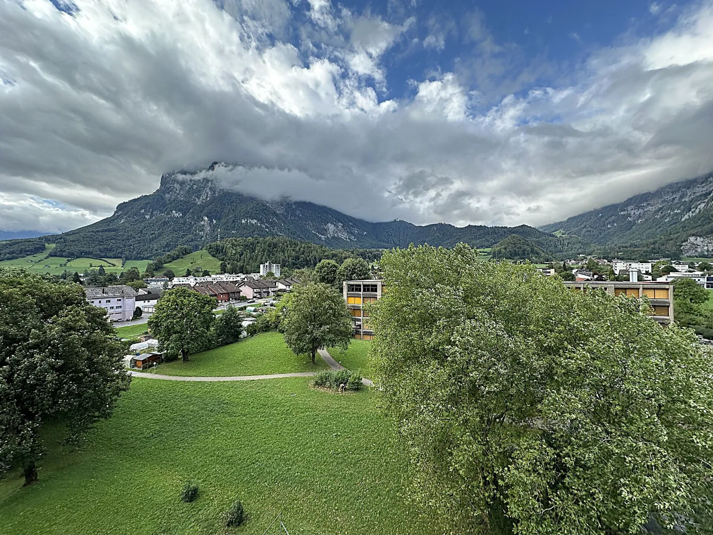 Geräumige Wohnung mit Loggia - Foto 11 von 11