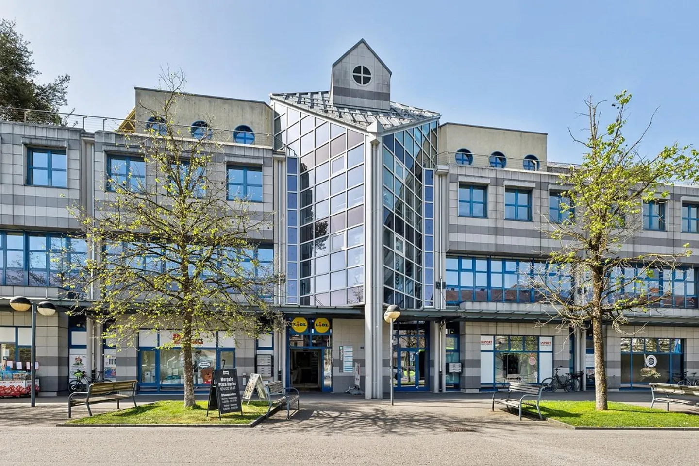 Commercial Space in Burgdorf - Photo 12 of 12