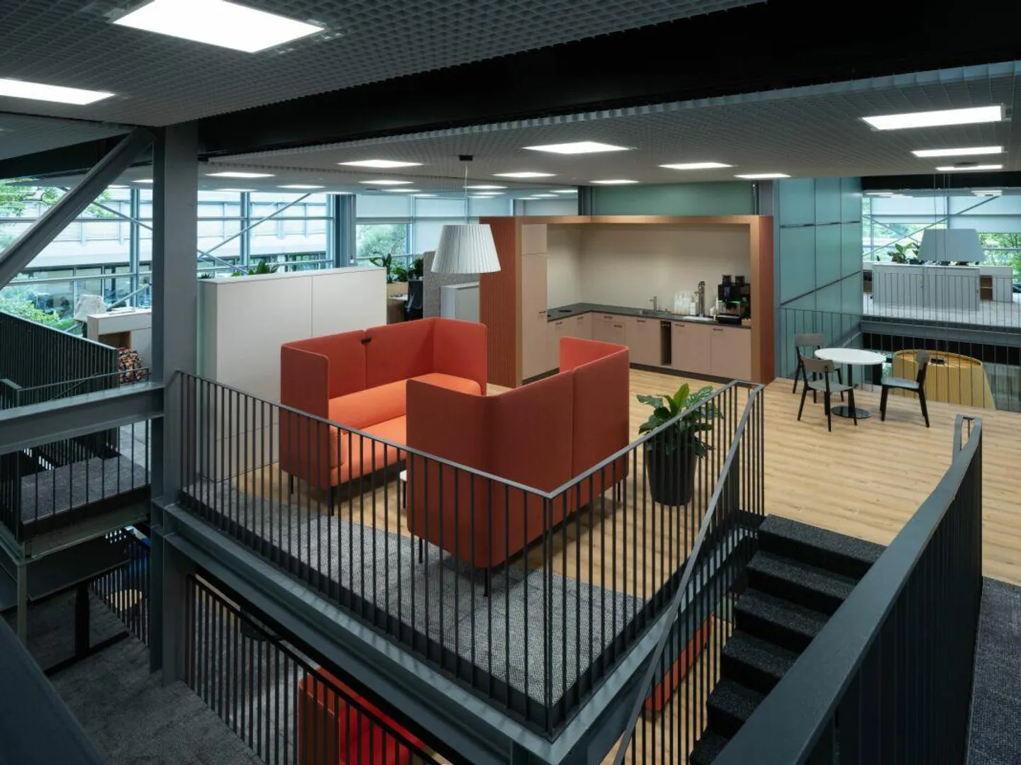 La propriété de bureau parfaite pour vous et votre entreprise ! - Photo 3 sur 9
