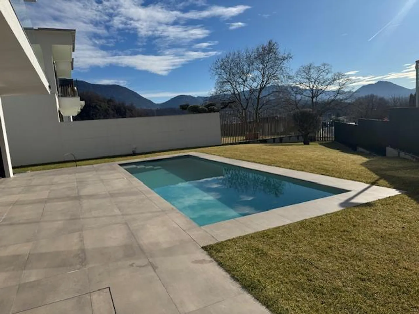 Villa moderne avec piscine - Photo 1 sur 1