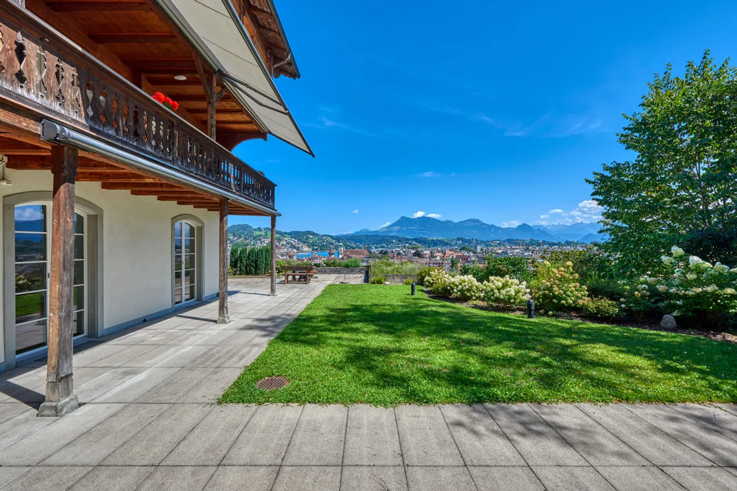 Appartamento giardino esclusivo di 3,5 stanze con vista unica - Foto 1 di 1