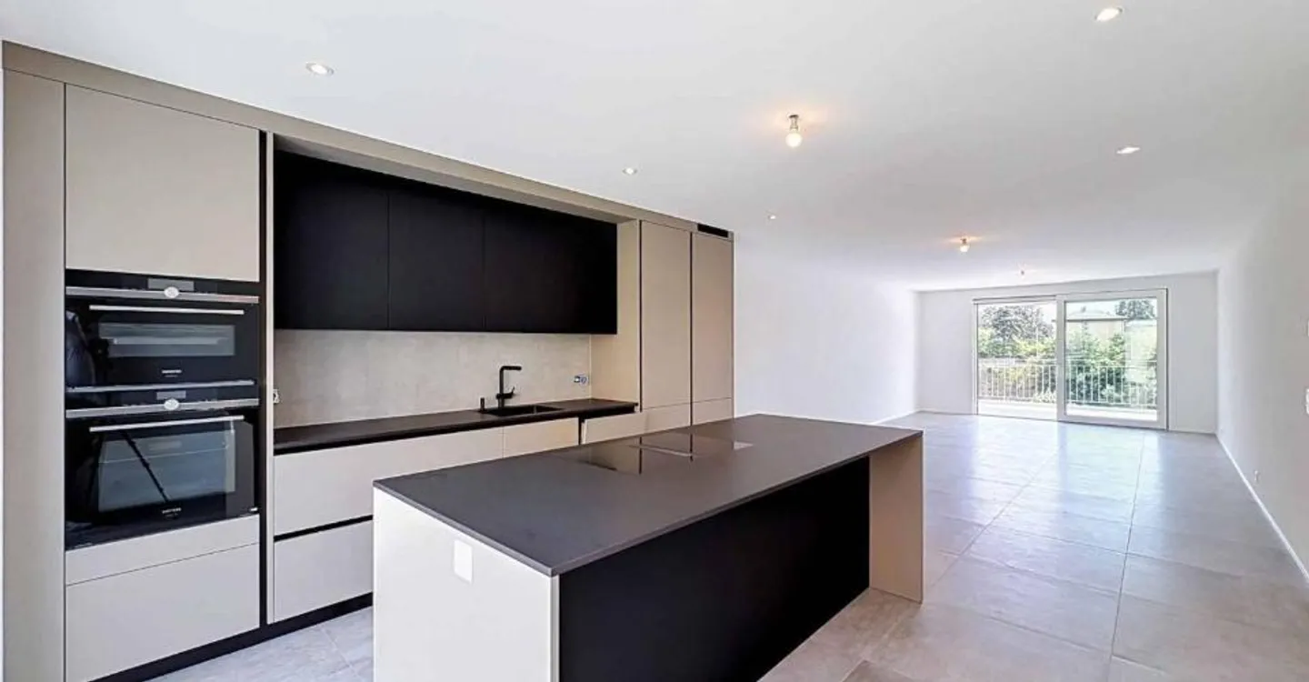 Contemporary elegance and art of living in a new apartment - Photo 1 of 9