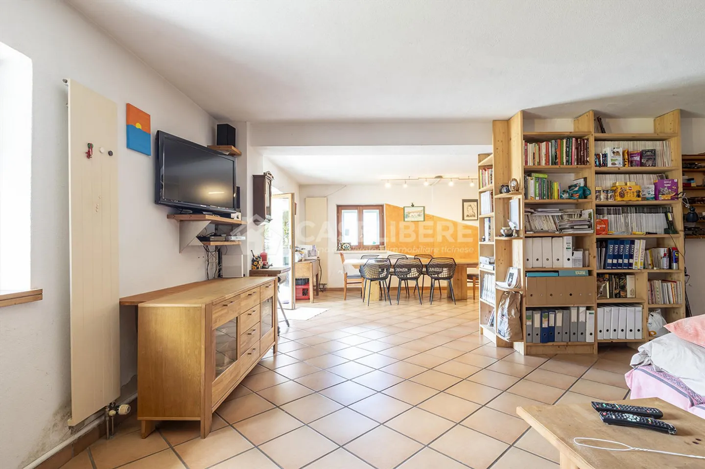 Ein RURALES PARADIES, DAS ÜBER DEM MAGADINO-PLATZ SCHWEBT - Foto 9 von 29