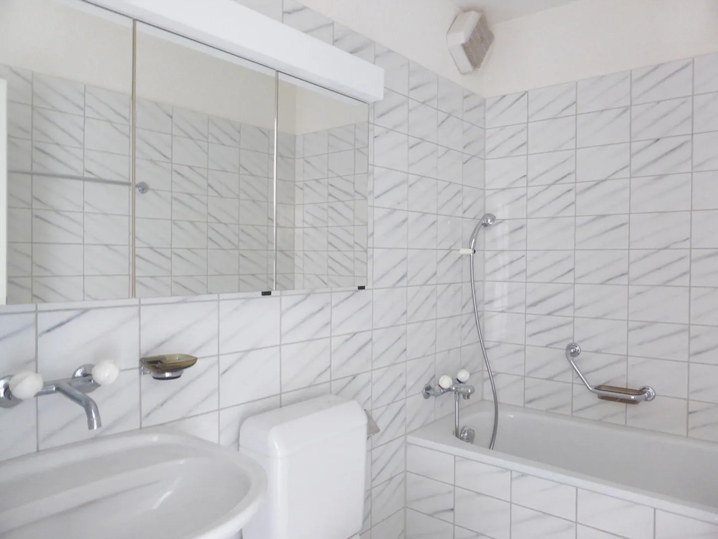 Appartement lumineux de 3,5 pièces dans un emplacement calme à Olten - Photo 5 sur 9