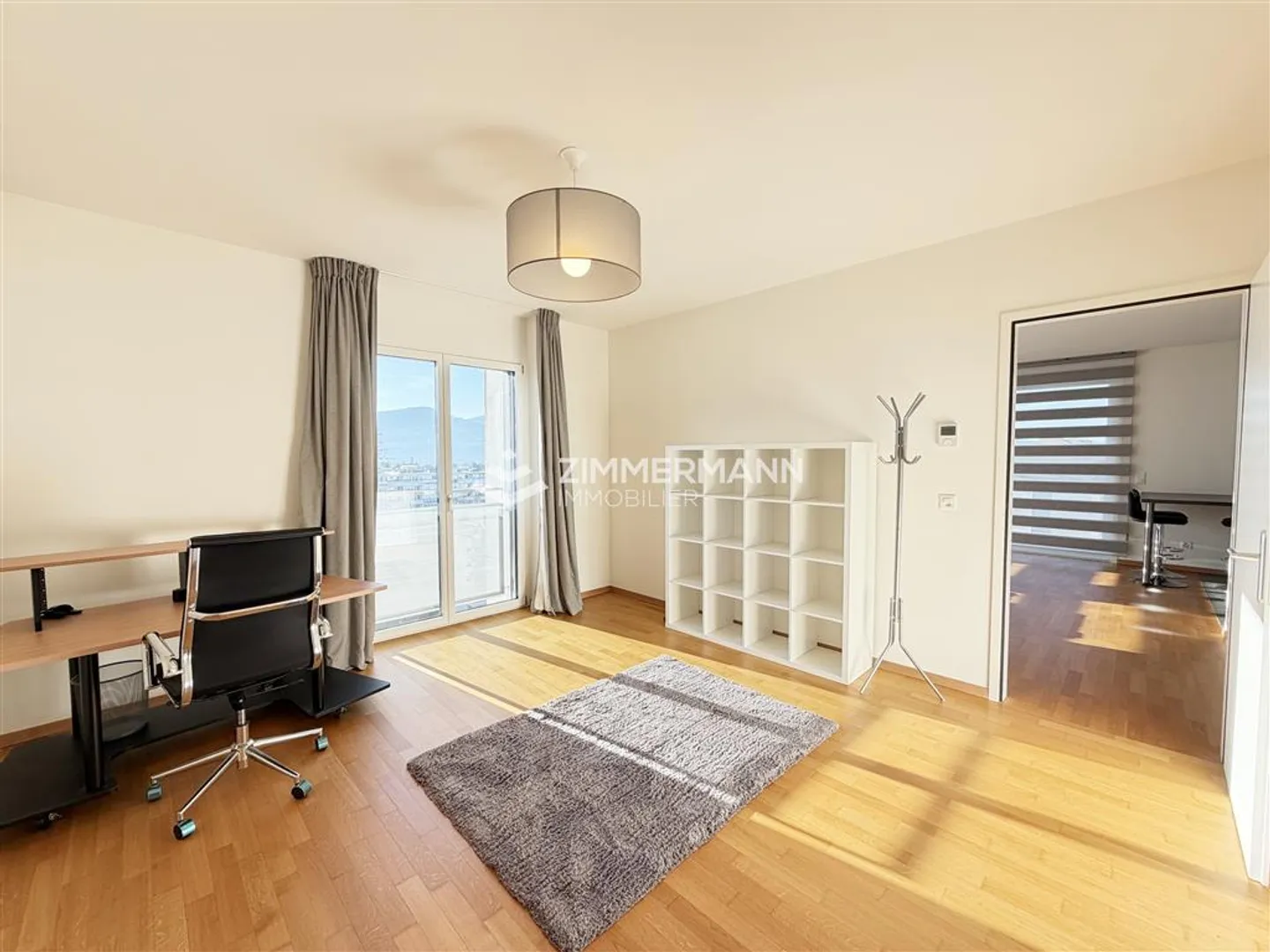 Elegant Penthouse with Terrace - Photo 2 of 13