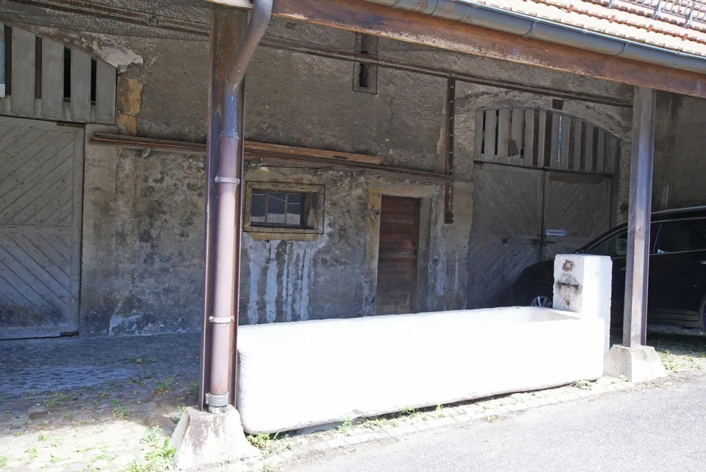 Historisches Anwesen mit Investitionspotential - Foto 1 von 6