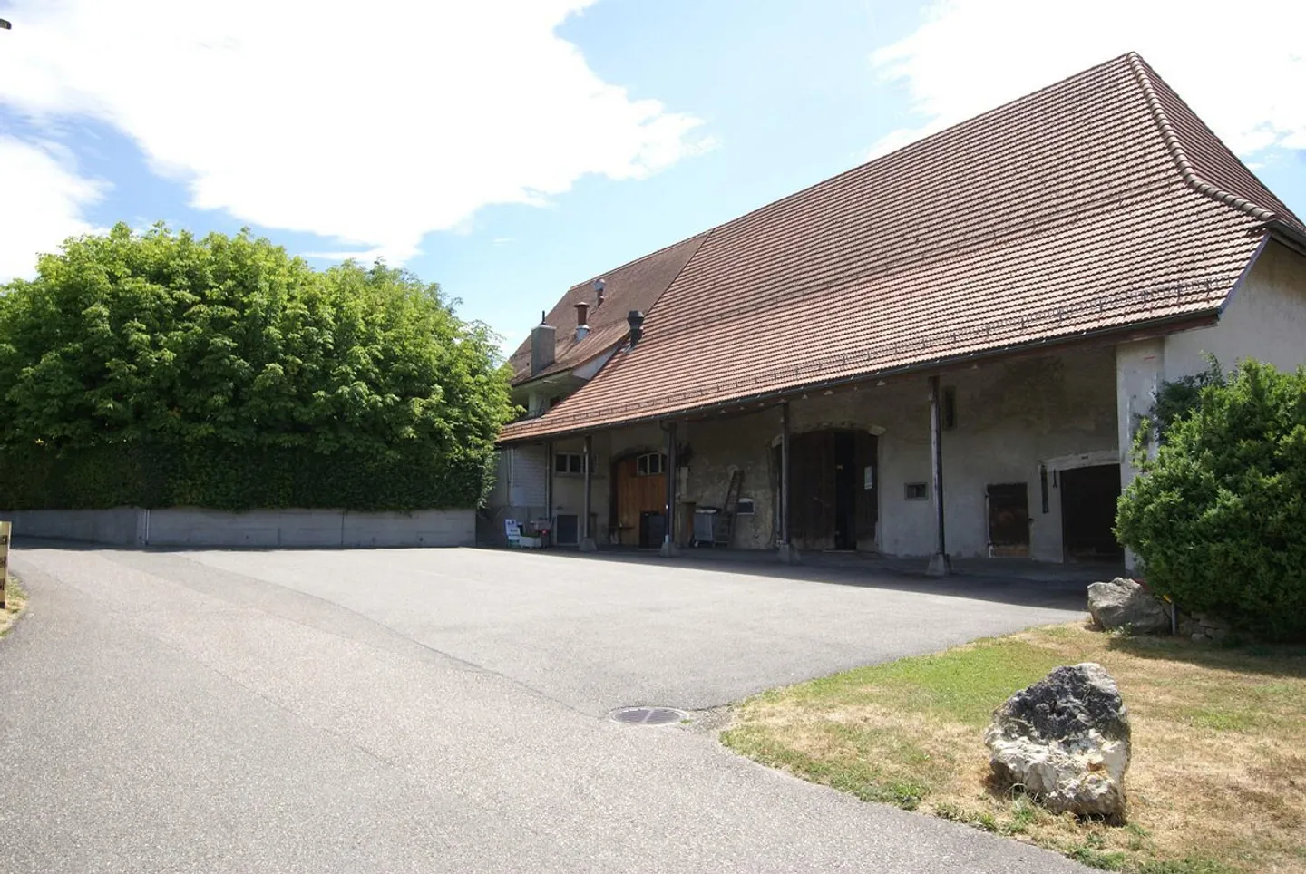 Historisches Anwesen mit Investitionspotential - Foto 2 von 6
