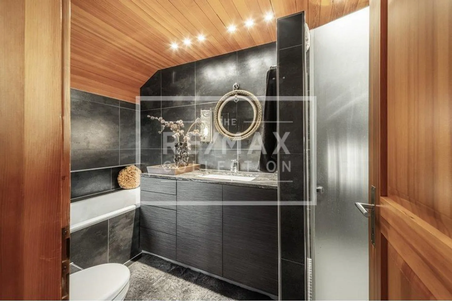 Casa unifamiliare lussuosa con massima privacy ed esclusività... - Foto 10 di 13