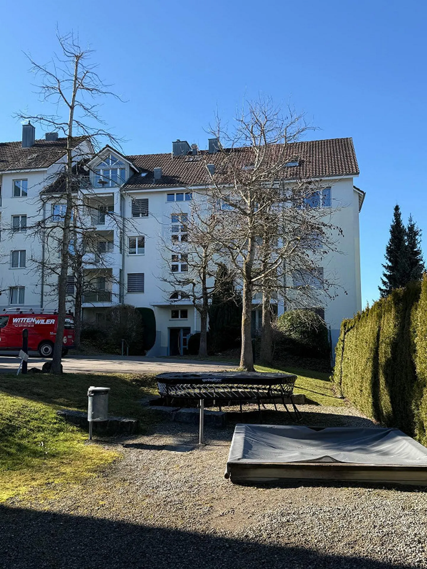Spacious, light-flooded 4.5 room apartment - Photo 10 of 11
