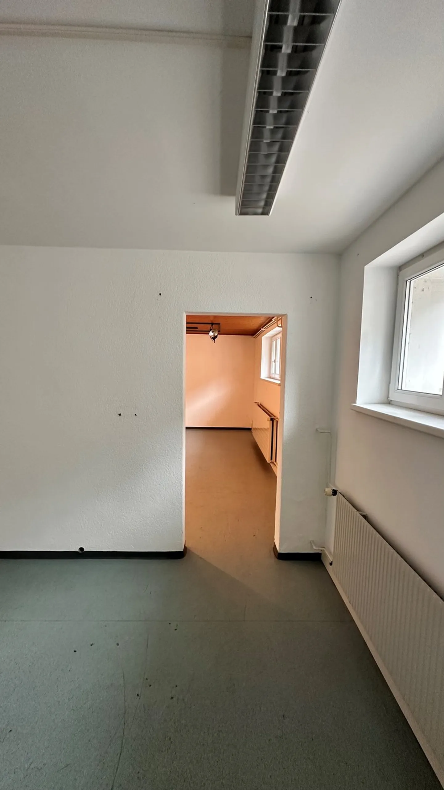 Hobby room (2 rooms) for rent in a central location in Grenchen - Photo 2 of 5