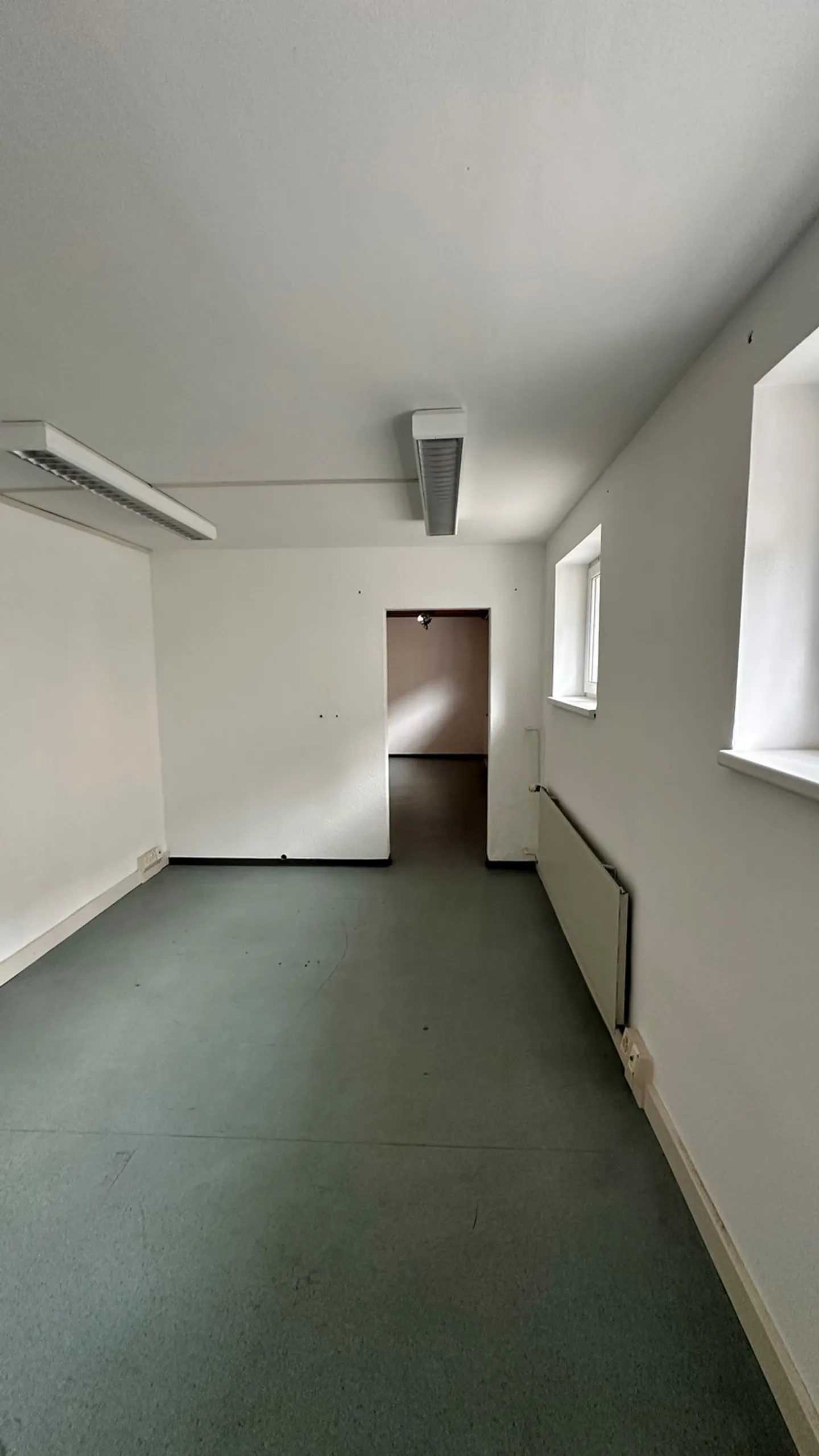 Hobby room (2 rooms) for rent in a central location in Grenchen - Photo 3 of 5