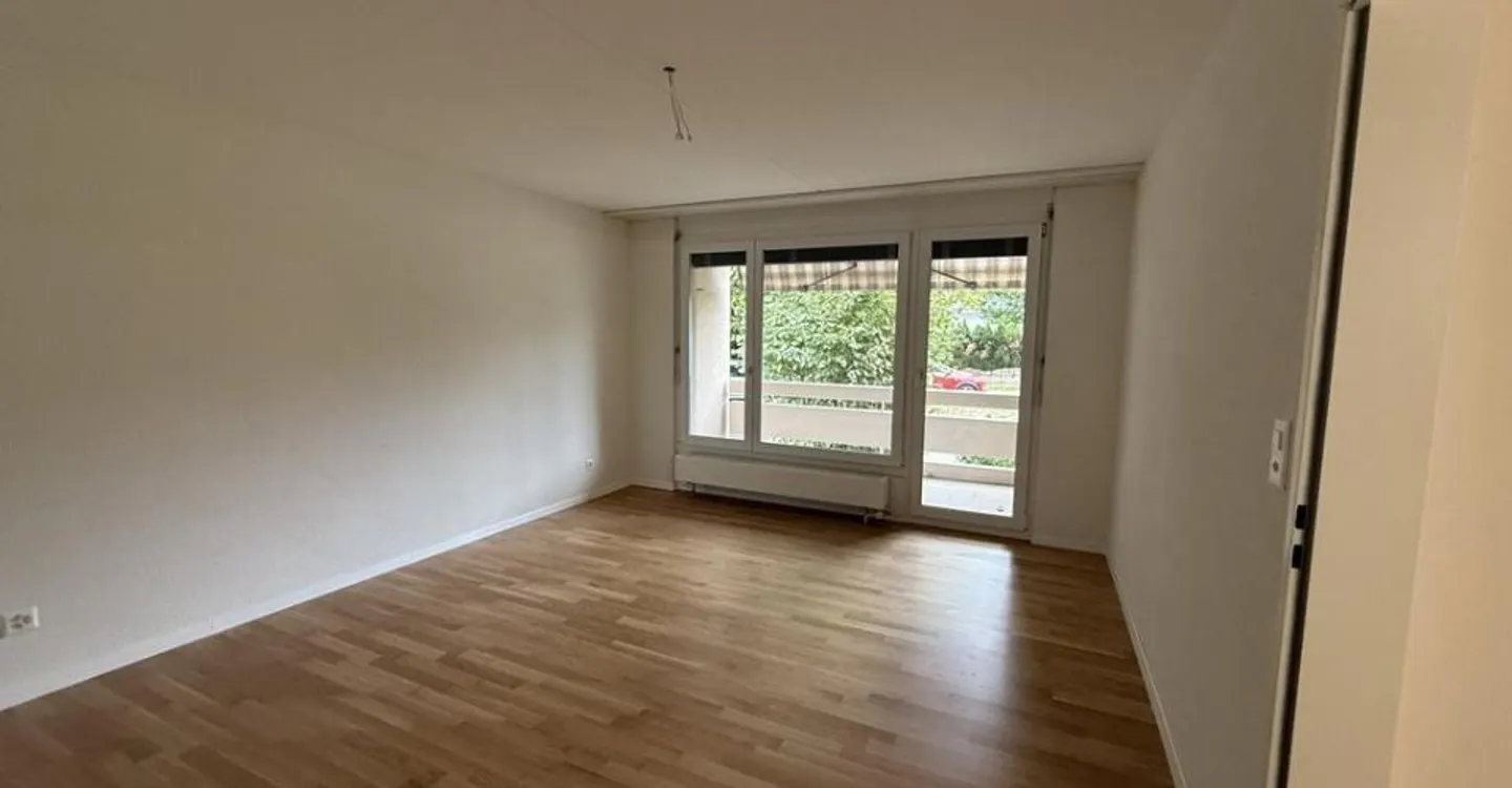 Tanto spazio per sentirsi bene - Appartamento di 5,5 stanze con due balconi - Foto 3 di 8