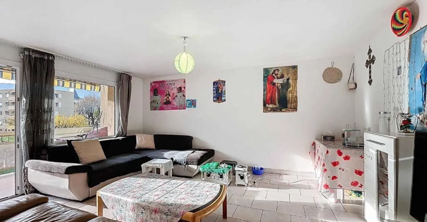 3.5-room apartment with a beautiful view of the mountains - Photo 2 of 6