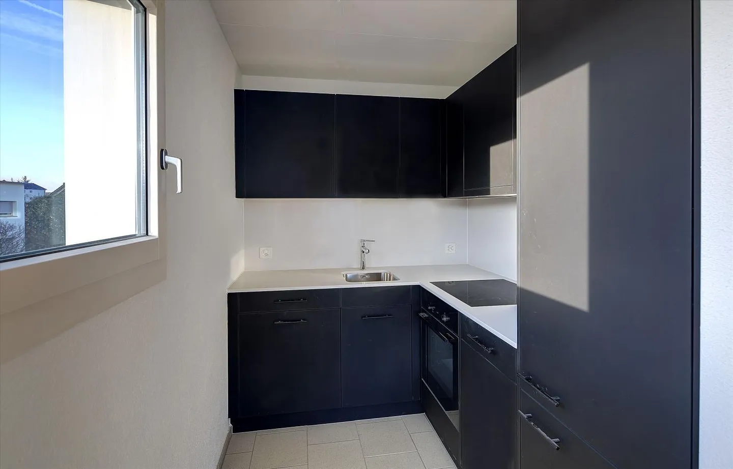 Votre oasis de bien-être avec une grande terrasse sur le toit ! - Photo 4 sur 9