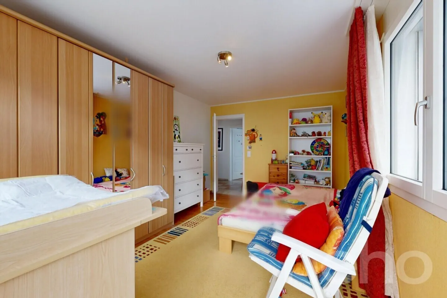 Grosszügiges Einfamilienhaus mit Terrasse - Foto 12 von 12