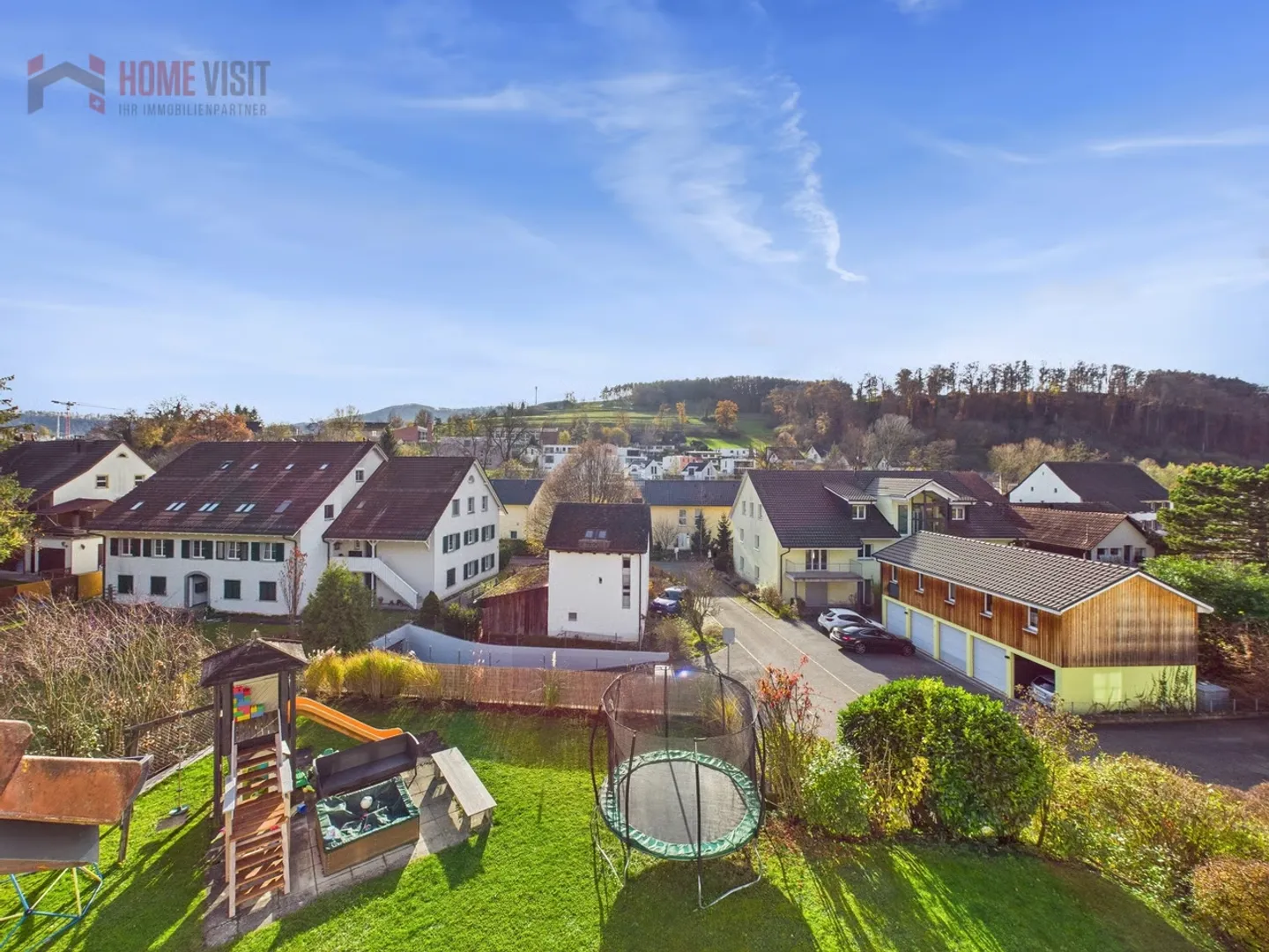 Living with a View - Maisonette with Gallery and Spacious Feel - Photo 3 of 13