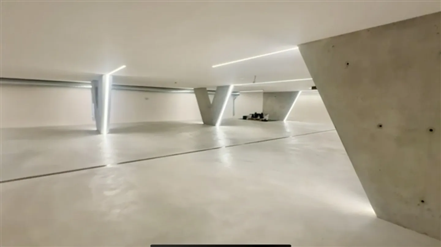 DIRECTTAMENTE SUL LAGO - APPARTAMENTI LUSSUOSI CON SPIAGGIA PRIVATA - Foto 19 di 20