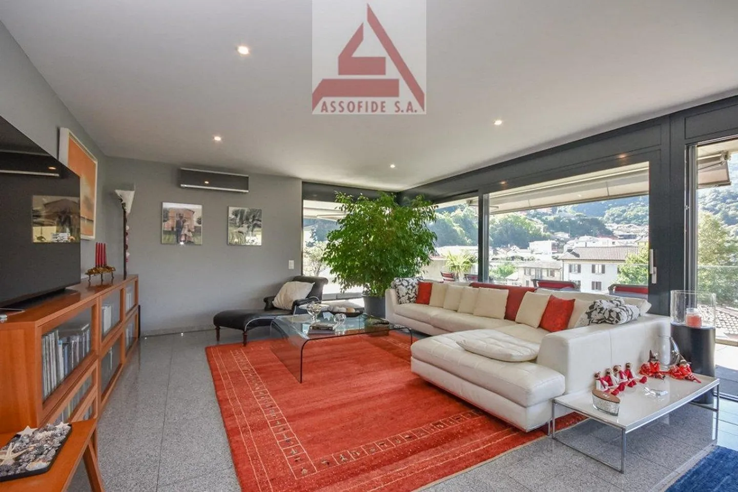 Penthouse de 5.5 pièces / 5.5 - appartement en attique - Photo 5 sur 9