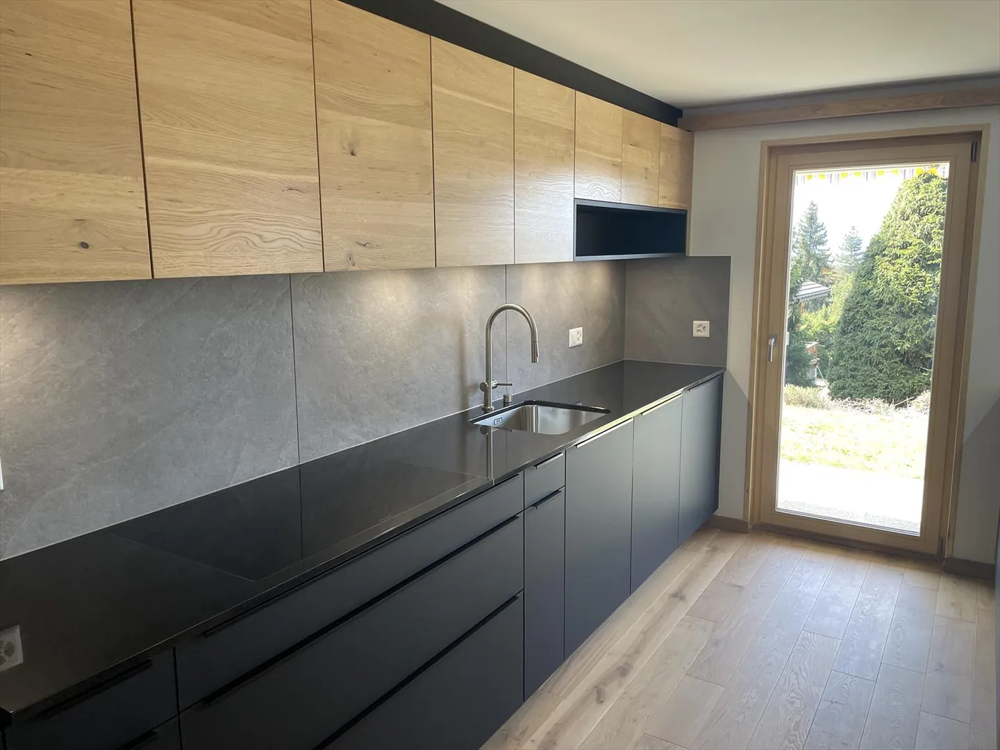 Appartamento con terrazza, 4 stanze - Foto 5 di 16