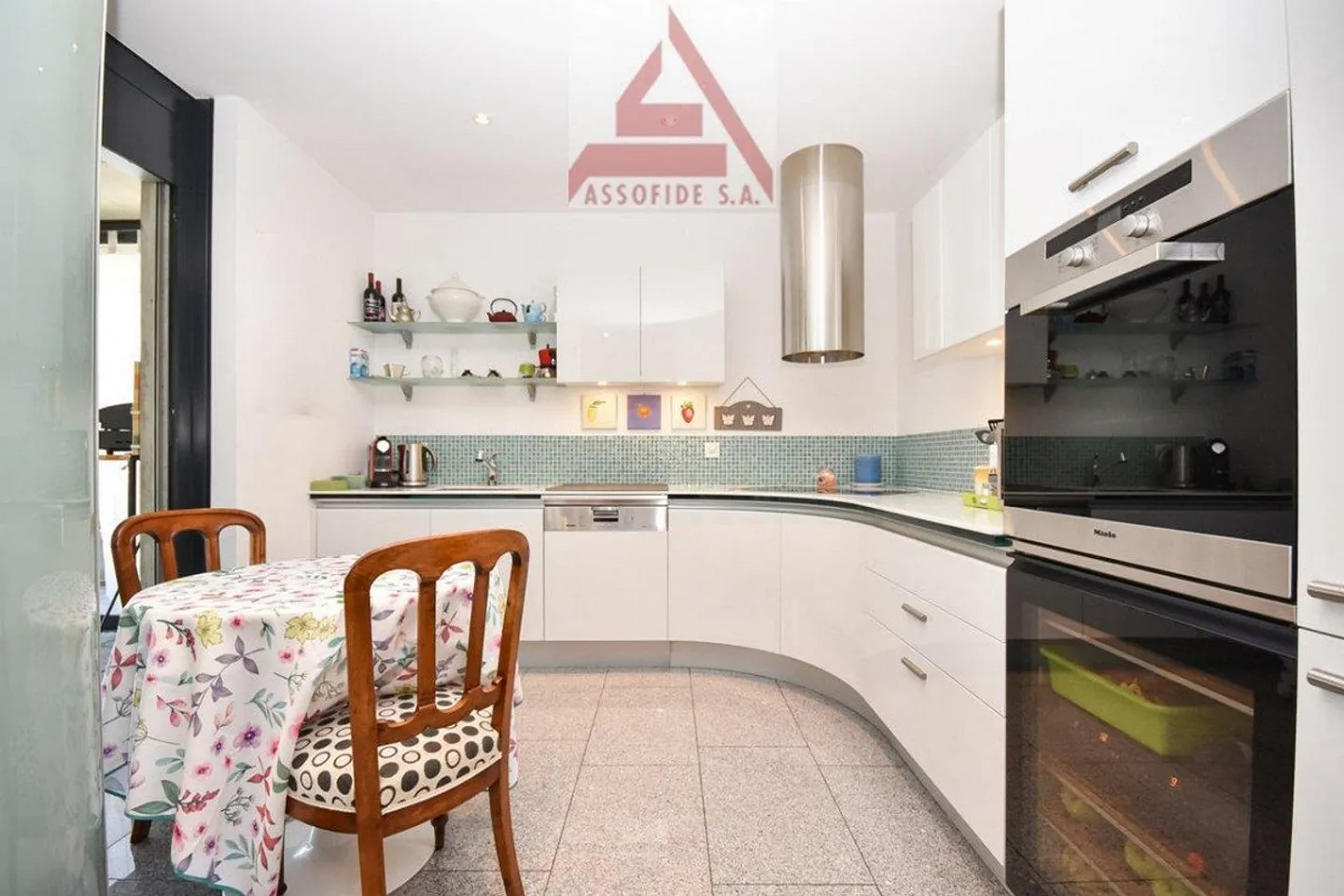 Penthouse de 5.5 pièces / 5.5 - appartement en attique - Photo 6 sur 9