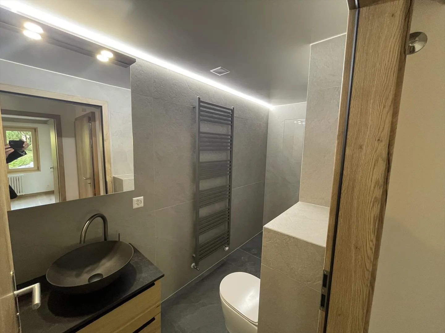 Appartamento con terrazza, 4 stanze - Foto 8 di 16