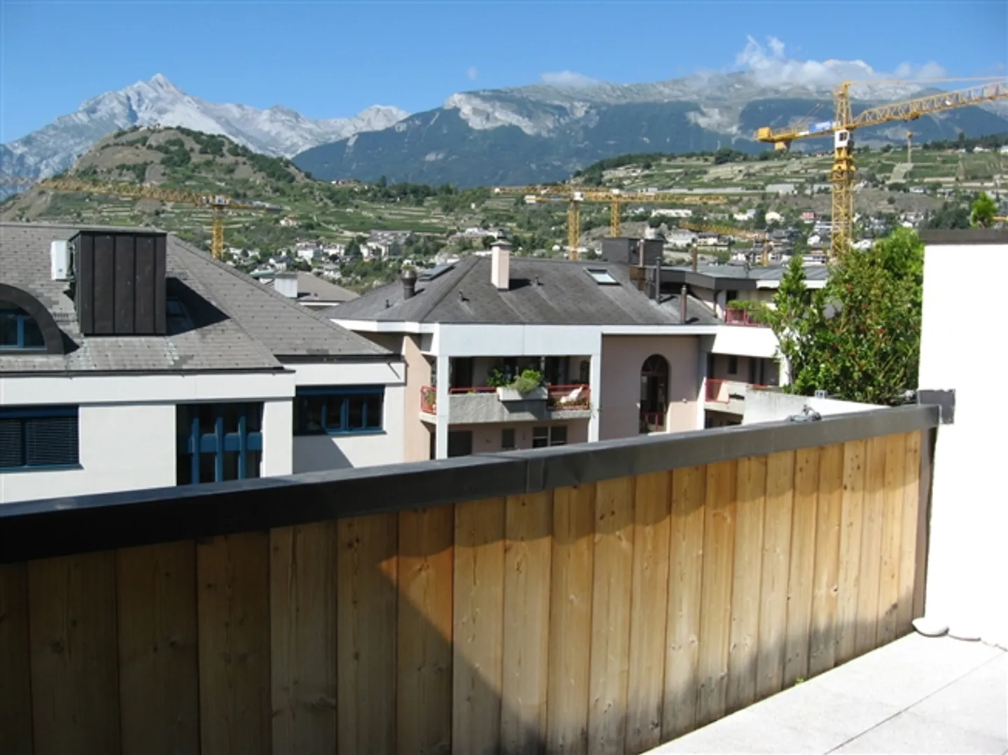 «SION, Attico 1,5 pezzi Terrazza nel cuore della città» - Foto 8 di 13