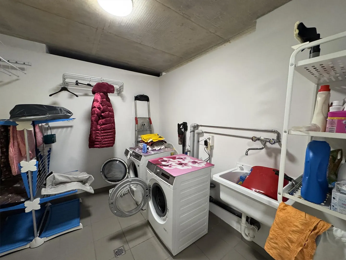 Modern 4.5 rooms with large private garden in Rancate - Photo 15 of 25