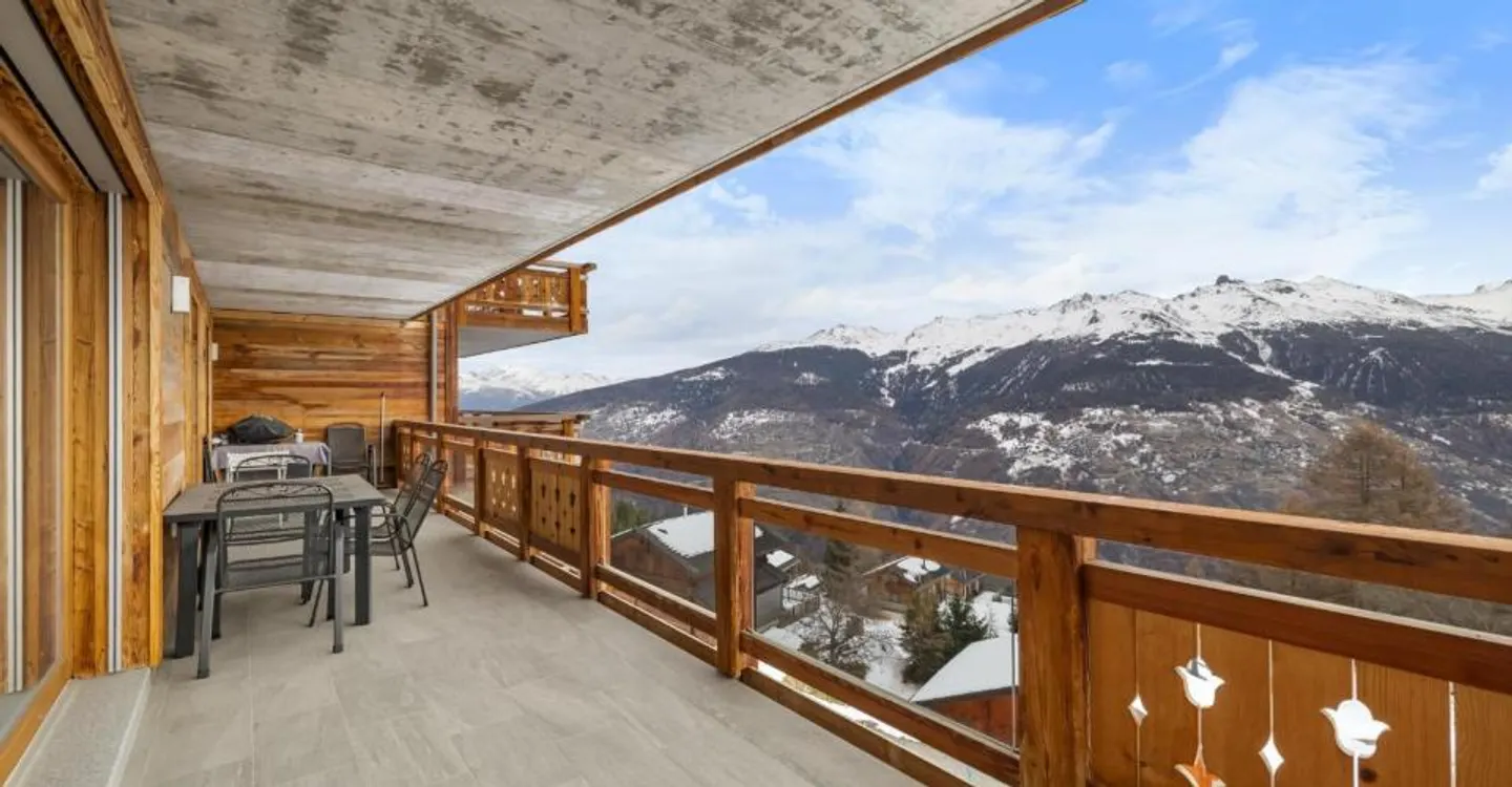 Magnificent ski in/out apartment - Photo 1 of 13